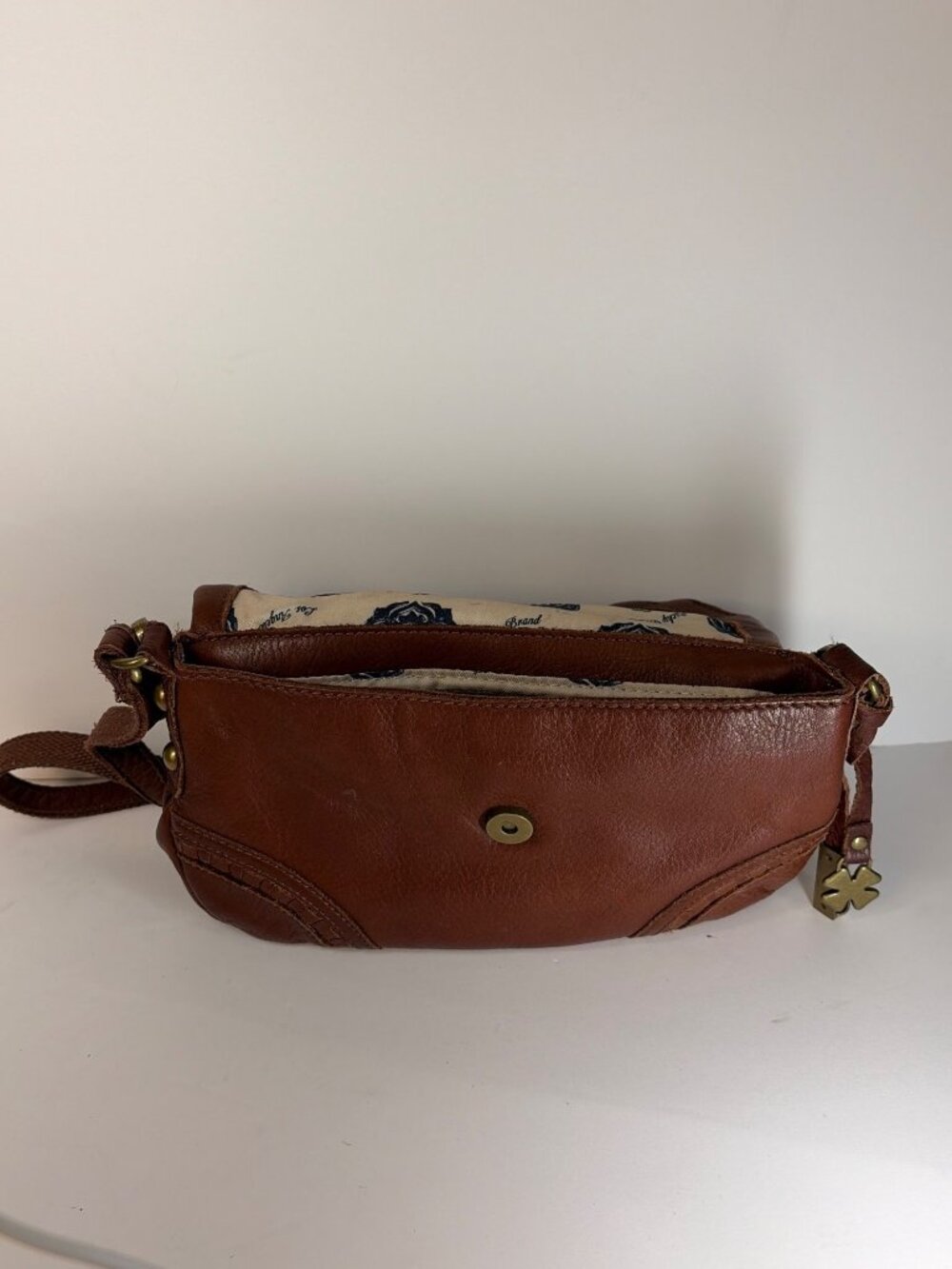 Vintage Lucky Brand Crossbody Shoulder Bag Italian Leather Whipstitch Brown - Picture 3 of 16